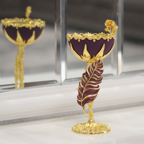 مبخرة بخور أرجوانية أنيقة